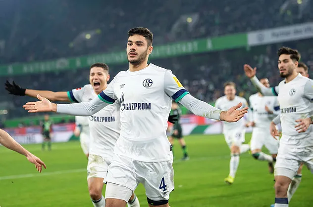 Ozan Kabak Avrupa'yı sallıyor! En iyiler arasına girdi