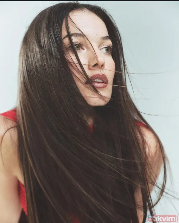 Yargı'nın Ceylin'i Pınar Deniz’in ikizi kadar benzeyen ablası ortalığı kasıp kavurdu! Esmer güzeli Huri kardeşini gölgede bıraktı - 6