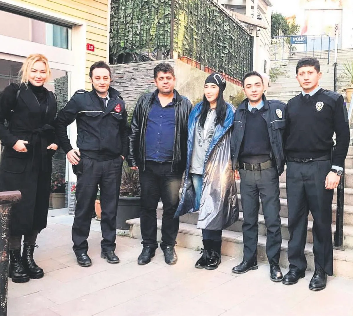 polisimin yanindayim takvim