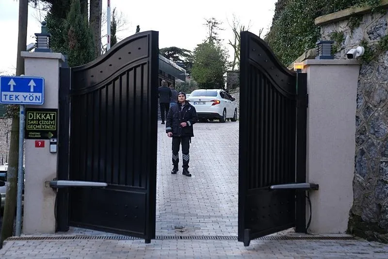 Operasyon kapsamında İmamoğlu'nun evi aranmıştı. (AA)