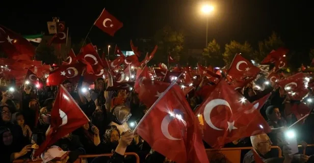 15 Temmuz en güzel mesajları ve sözleri burada! 15 Temmuz resimli mesajları ve sözleri!