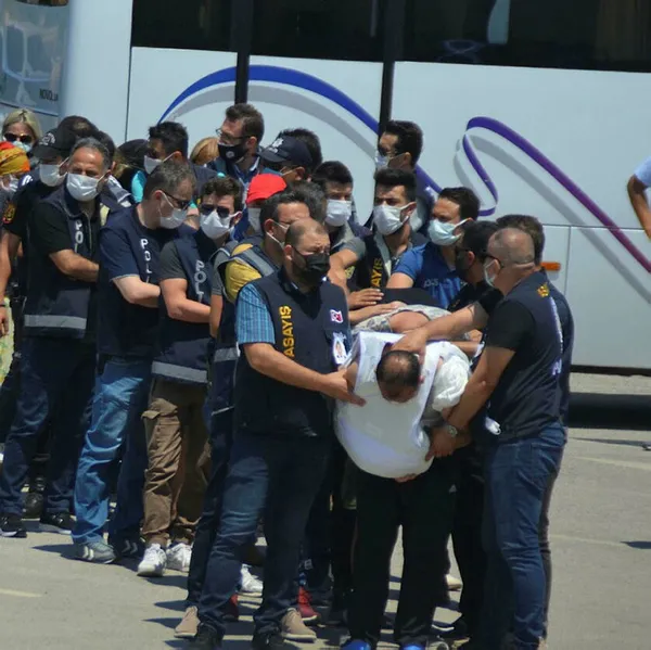 cete-operasyonunda-polisi-sehit-eden-cakal-lakapli-sanik-hakim-karsisinda-1643202667911.jpg Çete operasyonunda polisi şehit eden 'Çakal' lakaplı sanık hakim karşısında-6