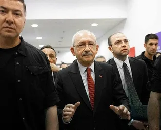 8'li koalisyonun adayı Kılıçdaroğlu'nun 28 Mayıs hezimetinin ardından CHP Genel Merkezi'ndeki 'Ben Kemal, geliyorum' afişini indirildi