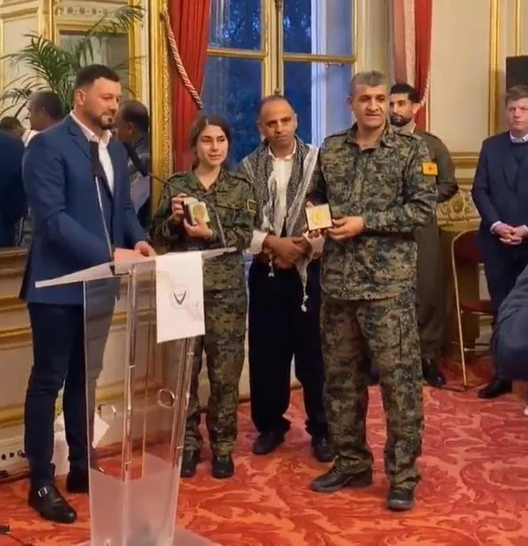 Son dakika: Fransa Senatosu'ndaki terör örgütü PKK/YPG kabulü sonrası Fransız Büyükelçisi Dışişleri'ne çağrıldı-2