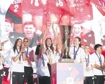 TAKVİM, Filenin Sultanları’nın Avrupa şampiyonluğunun perde arkasını araladı: Kupasız dönmek yok