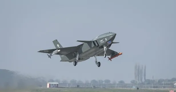 Havacılık tarihinde ilk : KIZILELMA "MURAD" ile gördü "GÖKDOĞAN" ile hava-hava hedefini vurdu