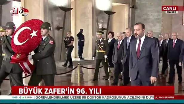 Devletin zirvesi Anıtkabir'de