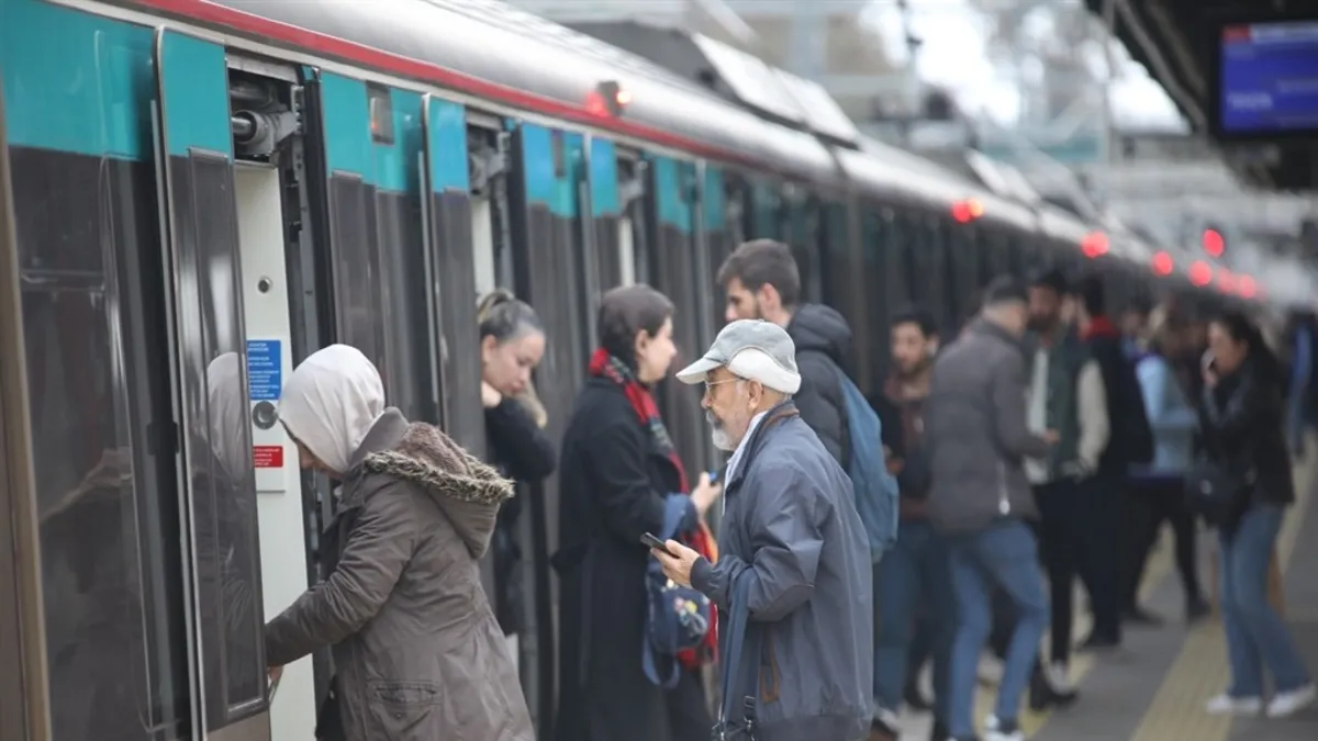 Cumhuriyet'in 102. yıl dönümünde Asrın Projesi Marmaray 12 yaşında | 1,4 milyarı aşkın rekor geçiş!