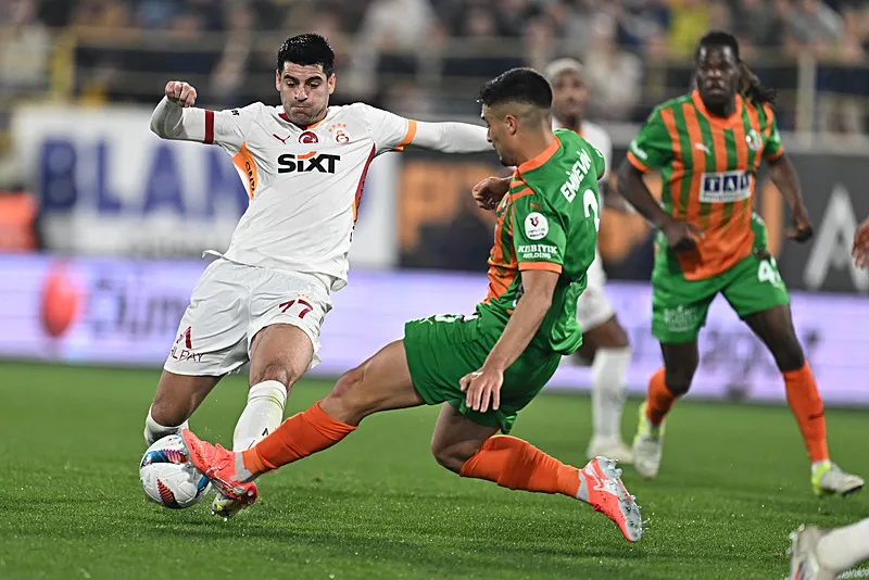 Galatasaray'dan flaş adım! Milli yıldız için girişimler başlıyor - 10