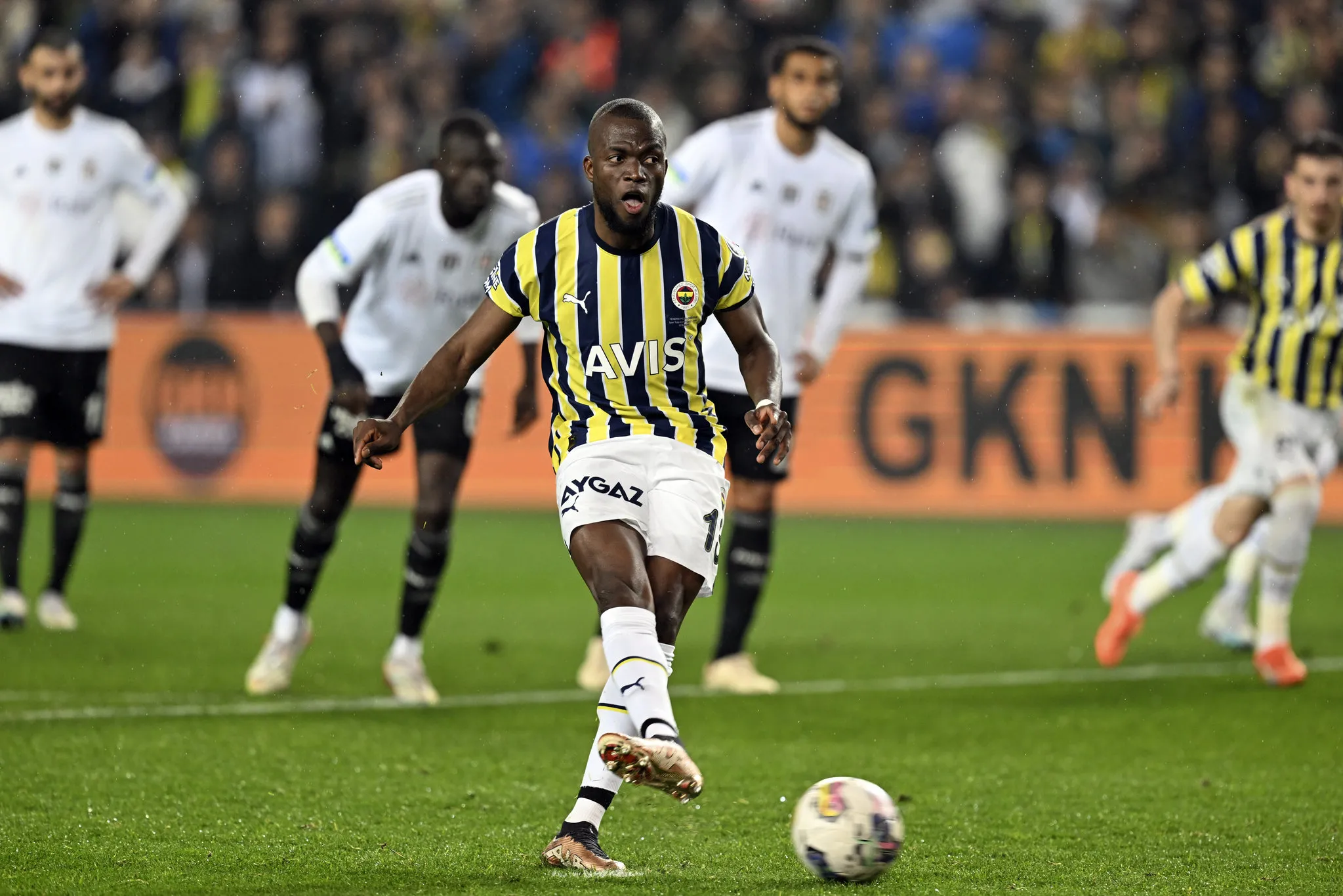 Fenerbahçe'den çok konuşulacak transfer! Ne Icardi ne Aboubakar... - 14