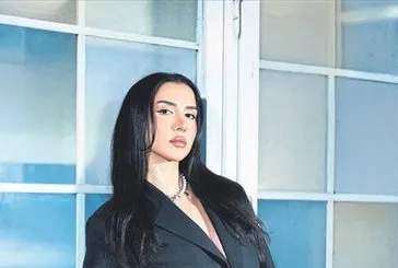 Ceren Sagu, Saygımdan parçasıyla YouTube trendlere girdi!
