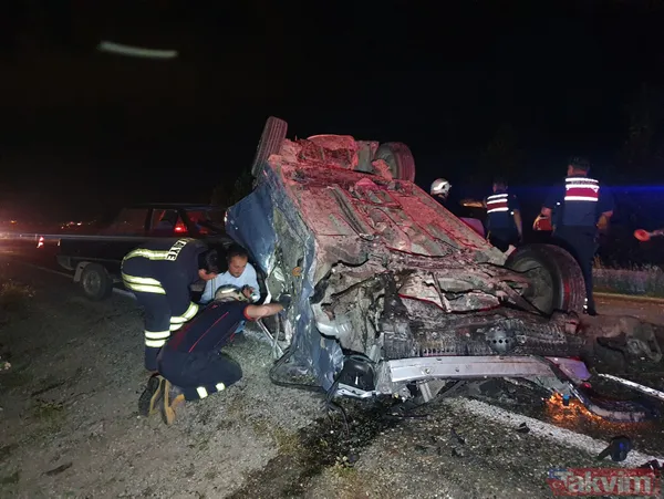 Kastamonu'da zincirleme kaza! Araba kağıt gibi ezildi... Ölü ve yaralılar var - 6