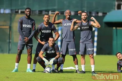 F.Bahçe ve Trabzonspor derbiye hazırlanıyor! Abdullah Avcı ve Vitor Pereira derbi planlarını oyuncuların aklına kazıdı