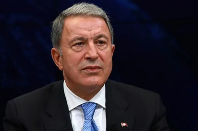 Bakan Akar'dan yeni yıl mesajı