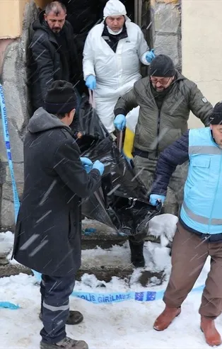 Kütahya'da bir evde iki ceset bulundu
