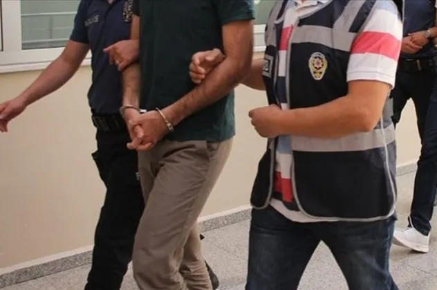 8 ilde eş zamanlı FETÖ operasyonu