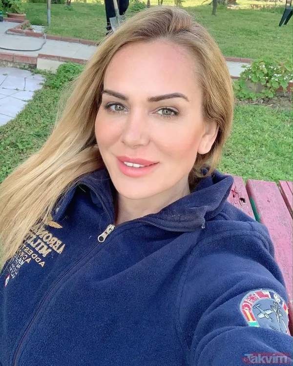 Survivor Nagihan Karadere yırtmaçta sınır tanımadı! Bacak bacak üstüne atarak verdiği poz yorum yağdı! Demet Akalın kayıtsız kalmadı - 3