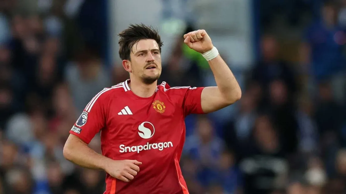 Üç büyüklerden Maguire'a kanca!