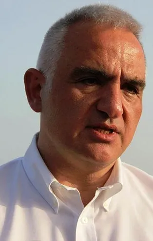 Turizm Bakanı Mehmet Nuri Ersoy: 28 Mayıs gibi sezon açılabilir