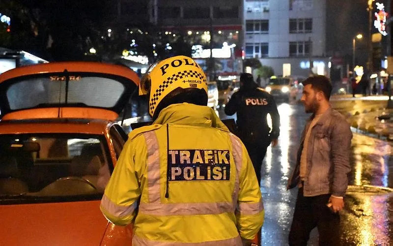 İstanbul'da 5 bin polisle 'huzur' uygulaması