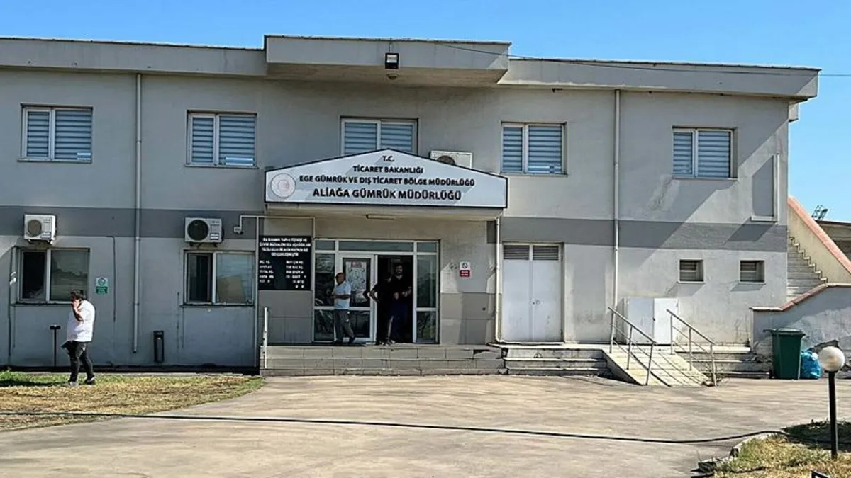 İzmir merkezli 4 ilde Aliağa Limanı'na rüşvet operasyonu: 32 gözaltı