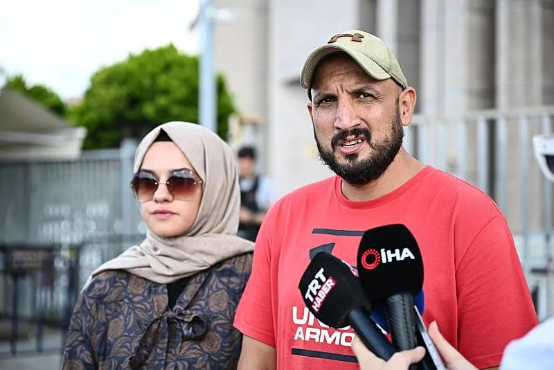 Mehmet İzmirlioğlu ve Merve İzmirlioğlu