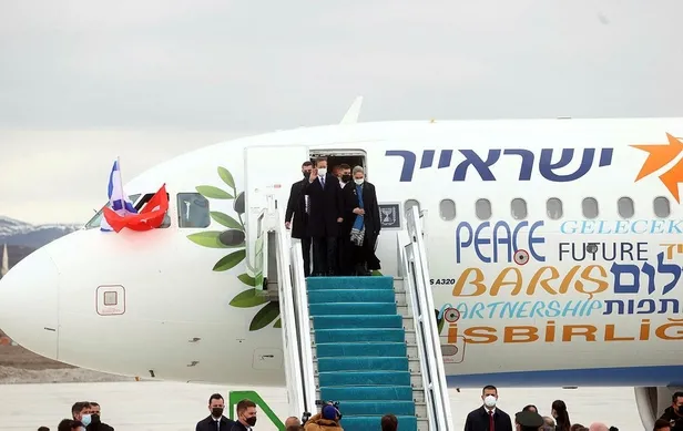 İsrail Cumhurbaşkanı Isaac Herzog'un Türkiye ziyareti ülke basınında geniş yankı buldu! Dikkat çeken manşetler-3