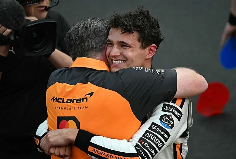 Monaco’da kazanan Norris