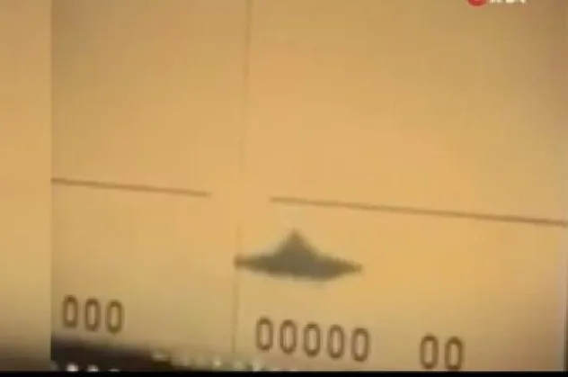 ABD'nin 100 milyon dolar değerindeki F-35C savaş uçağının düşüş anına ait olduğu iddia edilen yeni görüntüler sızdırıldı