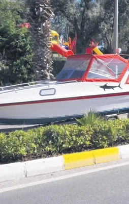 Karada yat çarptı!