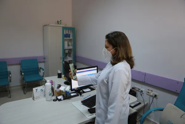 yataga-bagimli-hastalara-yerinde-saglik-raporu-ilk-uygulama-tuncelide-basladi-1645687193751.jpg Yatağa bağımlı hastalara yerinde sağlık raporu! İlk uygulama Tunceli'de başladı-4