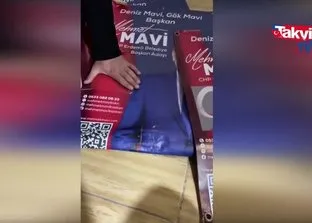 Mersin Erdemli’de CHP’li Mehmet Mavi’nin seçim afişlerinde Türk bayrağının kapatıldığı ortaya çıktı |VİDEO