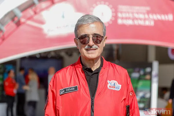 Azerbaycan'ın başkenti Bakü'de TEKNOFEST heyecanı! Gökyüzüne ay-yıldız çizildi - 18