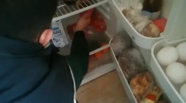 kacakcilarin-saskina-ceviren-oyunu-buzdolabindan-tarih-cikti-degeri-1-milyon-lira-1645541303597.jpg Kaçakçıların şaşkına çeviren oyunu! Buzdolabından tarih çıktı: Değeri 1 milyon lira-5