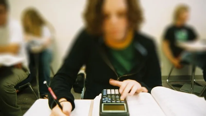 emekliye-yuzde-16-enflasyon-farki-tuikten-3-aylik-veri-geldi-temmuzda-kim-ne-alacak-1775195109491.jpg Emekliye yüzde 10.04 enflasyon farkı: Yeni taban maaş kaç TL olacak? Kuruşu kuruşuna temmuz hesabı!-10