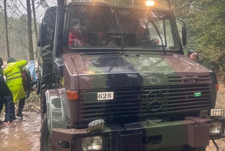 Mehmetçik sel bölgesinde!