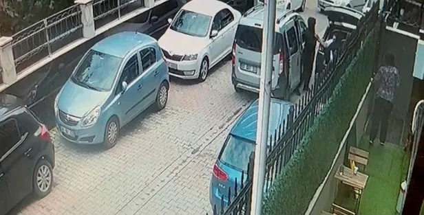 Son dakika: Ataşehir'de kadının öldüğü gasp dehşeti kamerada! 3 milyon lira bulunan çanta ile kaçtılar-2