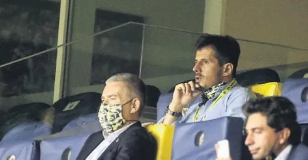 Emre için imza vakti