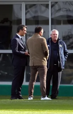 Fenerbahçe'de 3 ismin bileti kesildi!