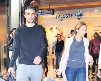 Yatarak kazandı, çok kolay harcadı