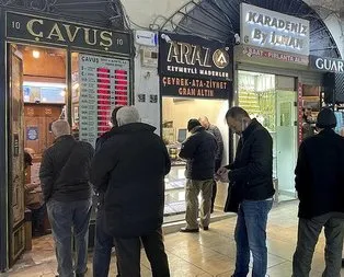 Doları avroyu satan satana!  Döviz bürolarında hareketlilik