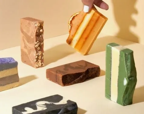 ciltteki-catlaklari-onariyor-saclari-ayda-3-cm-uzatiyor-bu-sabun-20-bin-tllik-kozmetik-urununden-daha-etkili-1715801455827.jpg Bu sabun 20 bin TL'lik kozmetik ürününden daha etkili: Ciltteki çatlakları onarıyor, saçları ayda 3 cm uzatıyor!-6