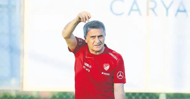 Şenol Güneş Yunanistan maçı öncesi konuştu: Dostane bir maç bekliyorum