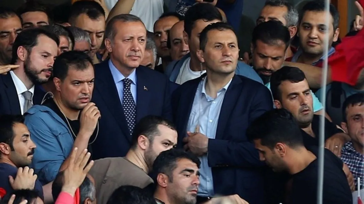 15 Temmuz'da Başkan Erdoğan'ın en yakınındaki isimdi! Berat Albayrak o geceyi nasıl anlattı? 