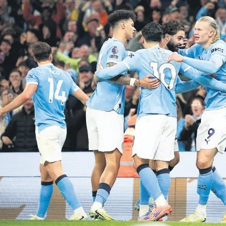 Haaland atıyor City kazanıyor