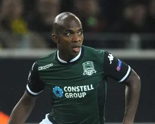 Beşiktaşta Medel gidiyor, Kabore geliyor