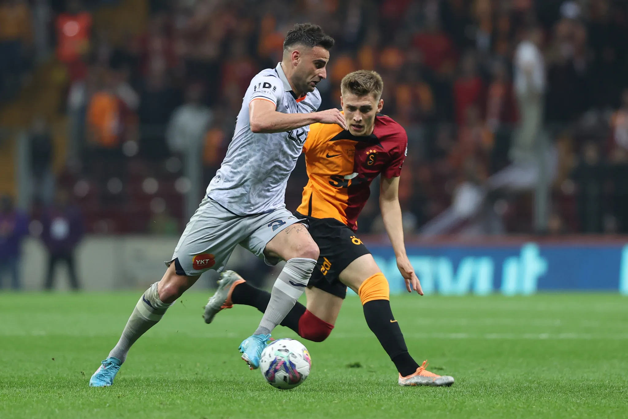 İşte Galatasaray'ın yeni sağ beki! Doue olmadı o geliyor - 6