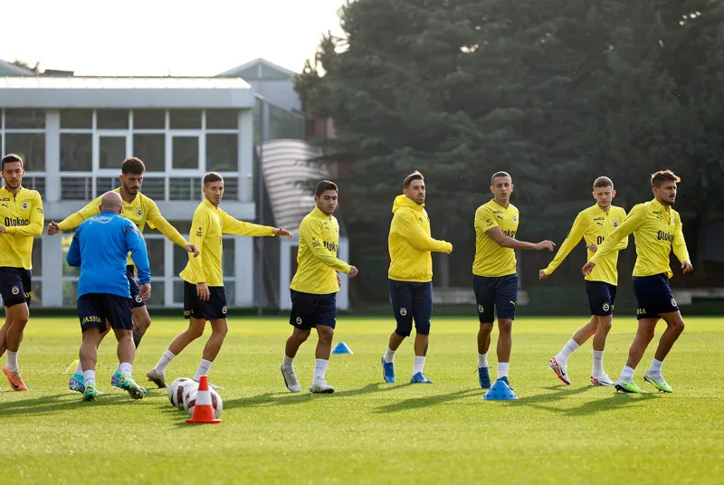 FENERBAHÇE TRANSFER HABERLERİ | Fenerbahçe'den Manchester United'a bir yolcu daha! Altay Bayındır'ın ardından... - 3