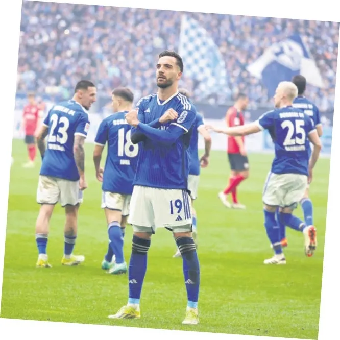 Kenan Karaman parmak ısırtıyor