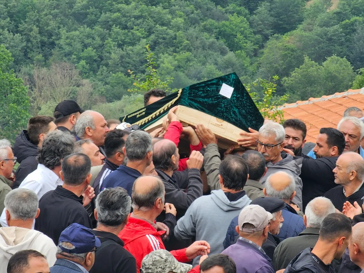 MasterChef şampiyonu Eren Kaşıkçı Tokat’ta son yolculuğuna uğurlandı-7